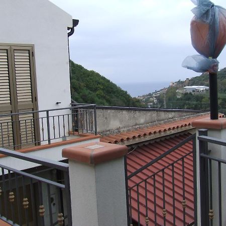 Relax Vista Eolie Apartamento Piraino Exterior foto